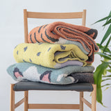 Bisque Momonga Knitted Blanket - Cat