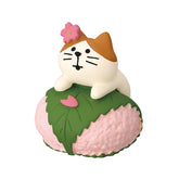 Decole Concombre Figurine - Sakura Viewing Party - Sakura Mochi Wrapped Cat