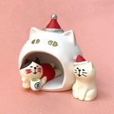 Decole Concombre Figurine - Christmas - Snow Cave