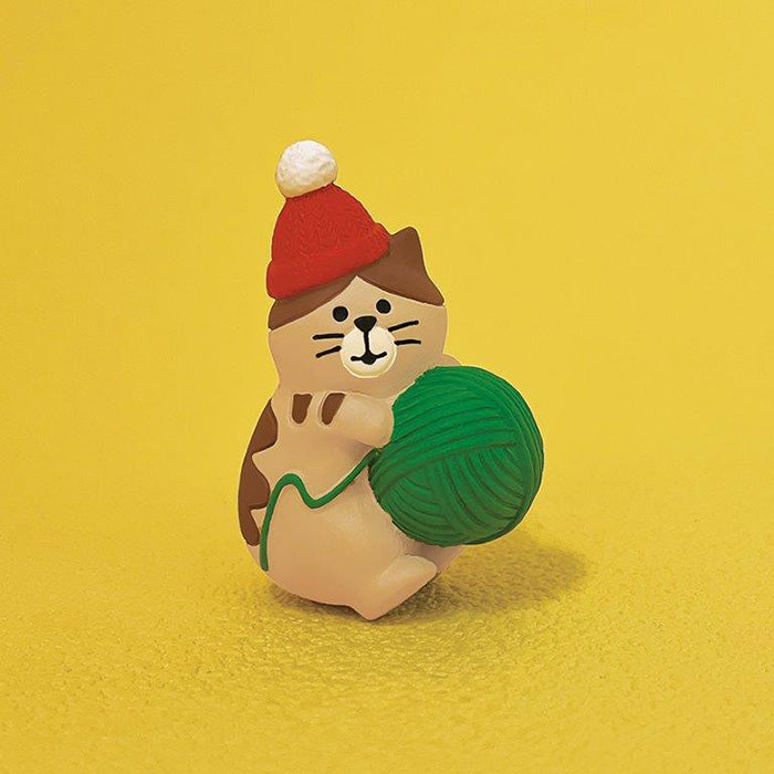 Decole Concombre Figurine - Christmas in Mushroom Forest - Naughty Kitten Yarn